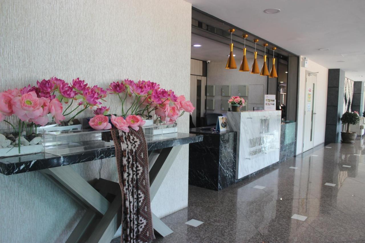 M Village Hostel Sadao 외부 사진
